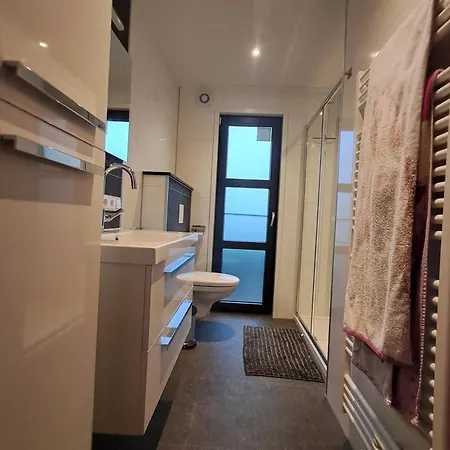 Marina Strandbad Land In Sicht Mit Zaun Haus Nr 81 *