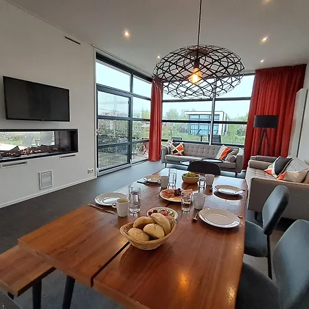 Marina Strandbad Land In Sicht Mit Zaun Haus Nr 81 * Olburgen