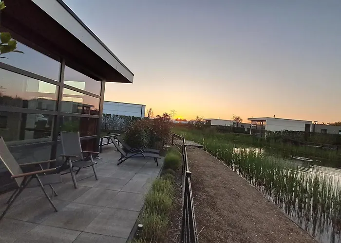 Marina Strandbad Land In Sicht Mit Zaun Haus Nr 81 Olburgen