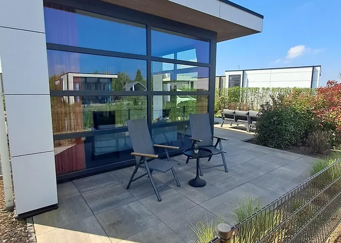 Marina Strandbad Land In Sicht Mit Zaun Haus Nr 81 * Olburgen