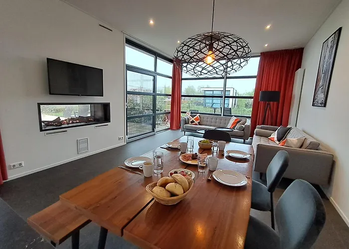 Marina Strandbad Land In Sicht Mit Zaun Haus Nr 81 * Olburgen