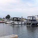 Marina Strandbad Land In Sicht Mit Zaun Haus Nr 81 Ferienhaus *