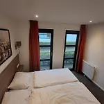 Marina Strandbad Land In Sicht Mit Zaun Haus Nr 81 Ferienhaus Olburgen